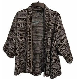 Forever 21 Black & White Patterned Cardigan Shawl Size Small